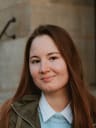 Portrait from local Elvina  - The real life in Amsterdam - no boring historical lectures
